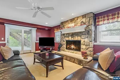 18 Dean Avenue, Butler, NJ 07405 - Photo 20