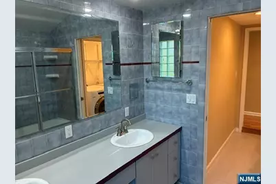 19 Crescent Road, Wayne, NJ 07470 - Photo 16