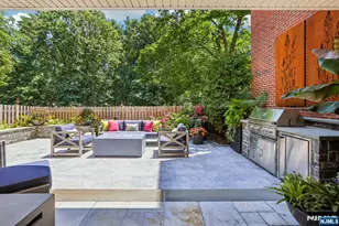 25 Daniel Ct, Ridgewood, NJ 07450 - Photo 34