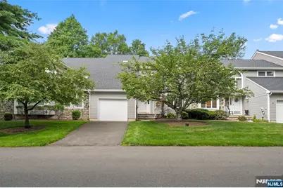 35 Mulford Drive, Wayne, NJ 07470 - Photo 2