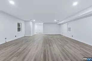 219 S Burnett St, East Orange, NJ 07018 - Photo 36