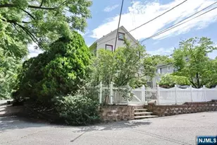 24 New St, Butler, NJ 07405 - Photo 32