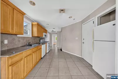 114-116 Peck Avenue, Newark, NJ 07107 - Photo 20