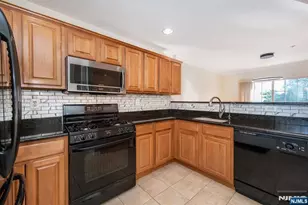 146 Summit Ridge 1406, Pompton Lakes, NJ 07442 - Photo 6