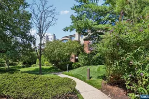 10 Wadsworth Ct, Teaneck Township, NJ 07666 - Photo 10
