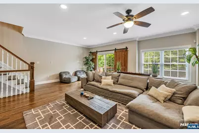 15 Halina Lane, Butler, NJ 07405 - Photo 6