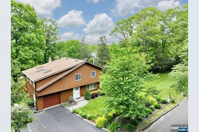 64 Larchmont Drive, West Milford, NJ 07421 - Photo 2