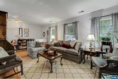 2332 Oliver Court, Mahwah, NJ 07430 - Photo 4