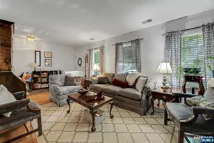 2332 Oliver Ct, Mahwah, NJ 07430 - Photo 4