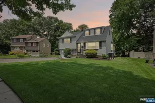 26 Westland Rd, Verona, NJ 07044 - Photo 38