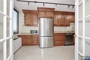 200 Old Palisade Road 20G, Fort Lee, NJ 07024 - Photo 20