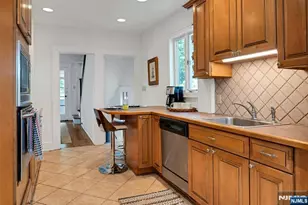 30 Orchard St, Nutley, NJ 07110 - Photo 16