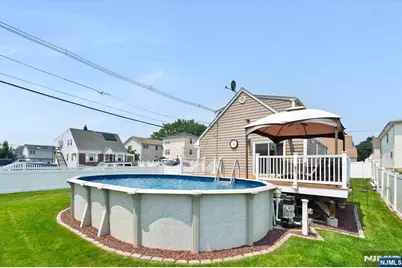 321 Thomas Avenue, Lyndhurst Township, NJ 07071 - Photo 36