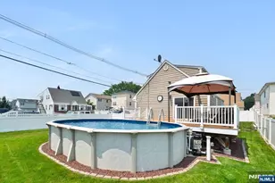 321 Thomas Ave, Lyndhurst Township, NJ 07071 - Photo 36
