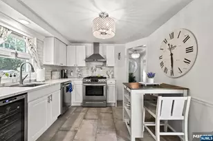 10 Dale Dr, Fairfield, NJ 07004 - Photo 16