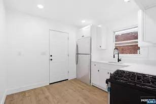 284 2nd Ave, Newark, NJ 07107 - Photo 30