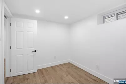 284 2nd Avenue, Newark, NJ 07107 - Photo 40