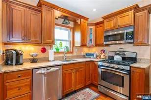 42 Otsego Rd, Verona, NJ 07044 - Photo 20