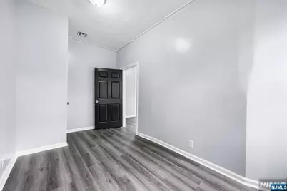 306 Ridgewood Avenue, Newark, NJ 07112 - Photo 26
