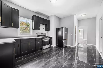 306 Ridgewood Avenue, Newark, NJ 07112 - Photo 12