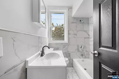 306 Ridgewood Avenue, Newark, NJ 07112 - Photo 10