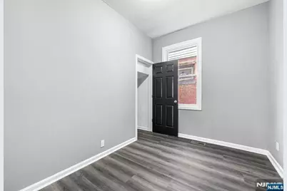 306 Ridgewood Avenue, Newark, NJ 07112 - Photo 8