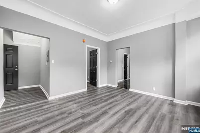 306 Ridgewood Avenue, Newark, NJ 07112 - Photo 4