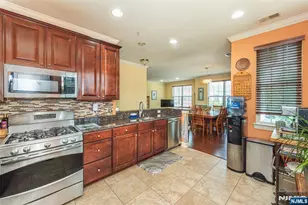 2 Station Sq, Union Township, NJ 07083 - Photo 12