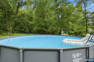 14 Big Piece Rd, Fairfield, NJ 07004 - Photo 32