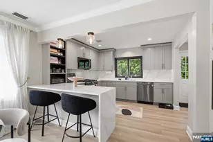 14 Big Piece Rd, Fairfield, NJ 07004 - Photo 8