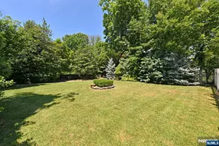 145 Park Ave, Leonia, NJ 07605 - Photo 24