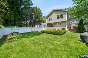 418 Ivy Ln, Englewood, NJ 07631 - Photo 18