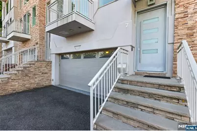 7 Oakdene Terrace, Edgewater, NJ 07020 - Photo 32