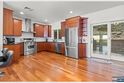 7 Oakdene Terrace, Edgewater, NJ 07020 - Photo 14