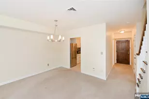 140 Bellair Road Q, Ridgewood, NJ 07450 - Photo 6