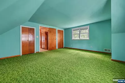 725 Millbrook Road, River Edge, NJ 07661 - Photo 16