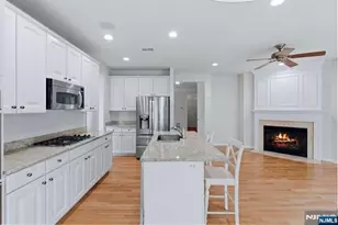 96 Hickory Hill Blvd 1205, Totowa, NJ 07512 - Photo 8