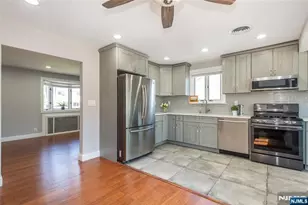 40 Winslow Terrace, Fair Lawn, NJ 07410 - Photo 6