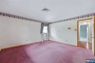 249 River Dr, Elmwood Park, NJ 07407 - Photo 18