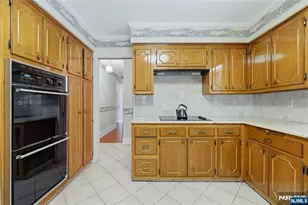 249 River Dr, Elmwood Park, NJ 07407 - Photo 8