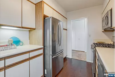 926 Bloomfield Avenue, Glen Ridge, NJ 07028 - Photo 14