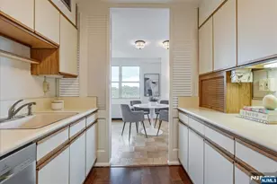 926 Bloomfield Ave, Glen Ridge, NJ 07028 - Photo 16