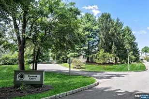 14 Parsons Ct, Mahwah, NJ 07430 - Photo 2