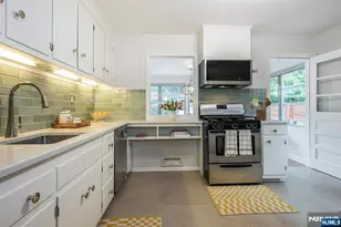 200 Grove St, Montclair, NJ 07042 - Photo 10
