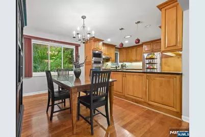 17 Billingsley Drive, Livingston, NJ 07039 - Photo 10