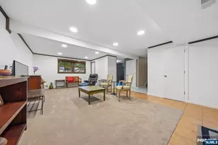 17 Billingsley Dr, Livingston, NJ 07039 - Photo 28