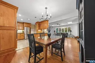 17 Billingsley Dr, Livingston, NJ 07039 - Photo 12