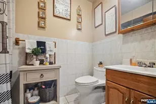 235 4th St, Newark, NJ 07107 - Photo 8