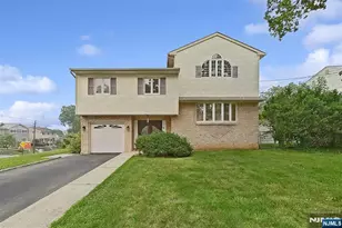 56 Eaton Pl, Bloomfield, NJ 07003 - Photo 2