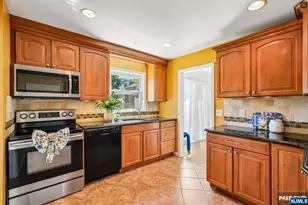 28 Johnson Ave, Teaneck Township, NJ 07666 - Photo 6
